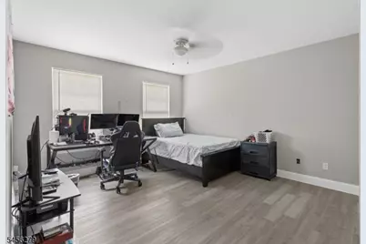 531 Manor Rd, Beverly, NJ 08010 - Photo 11