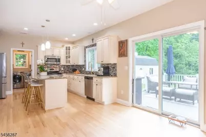 88 Mathews Ave, Riverdale, NJ 07457 - Photo 9