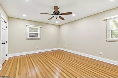 518 Orchard Pl, Old Bridge Township, NJ 08879 - Photo 5
