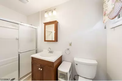 1015 Georgian Dr, Linden, NJ 07036 - Photo 17