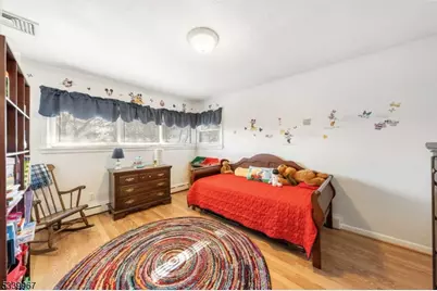 1015 Georgian Dr, Linden, NJ 07036 - Photo 21