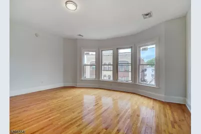 26 Division St #3, Somerville, NJ 08876 - Photo 5