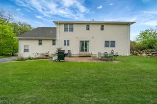 11 Ledgerock Ct, Parsippany, NJ 07950 - Photo 45