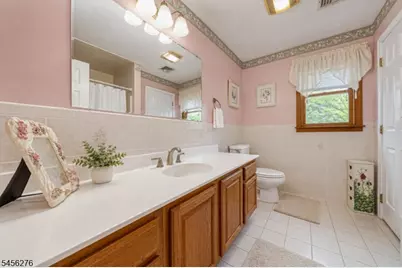 11 Ledgerock Ct, Parsippany, NJ 07950 - Photo 25