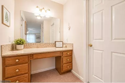 11 Ledgerock Ct, Parsippany, NJ 07950 - Photo 19