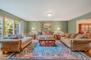 11 Ledgerock Ct, Parsippany, NJ 07950 - Photo 7