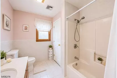 11 Ledgerock Ct, Parsippany, NJ 07950 - Photo 27