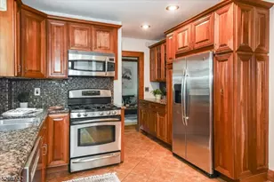 19 Field Rd, Maplewood, NJ 07040 - Photo 11
