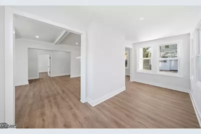 66 Girard Pl, Newark, NJ 07108 - Photo 7