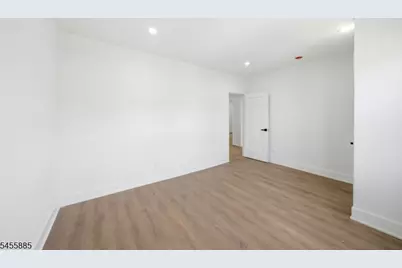 66 Girard Pl, Newark, NJ 07108 - Photo 17