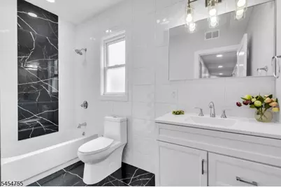 398 Hillside Ave, Orange, NJ 07050 - Photo 15