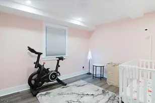 113 Sanford St, East Orange, NJ 07018 - Photo 9
