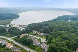 6 Jared Pl, Mount Olive, NJ 07828 - Photo 35