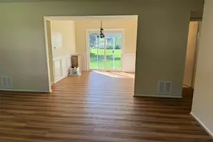 10 Renault Dr, Mount Olive, NJ 07836 - Photo 5