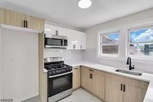 15 Cottage Pl, East Orange, NJ 07017 - Photo 13
