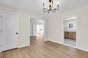 15 Cottage Pl, East Orange, NJ 07017 - Photo 7