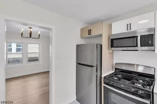15 Cottage Pl, East Orange, NJ 07017 - Photo 3