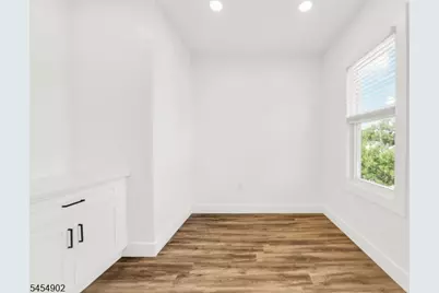 631 Maple St, Linden, NJ 07036 - Photo 17