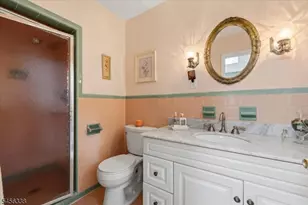 629 Lawlins Rd, Wyckoff Township, NJ 07481 - Photo 25