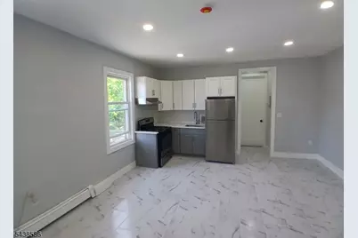 73 Franklin St, East Orange, NJ 07017 - Photo 7