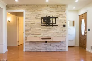 30 Carlson Pl, Parsippany, NJ 07034 - Photo 9