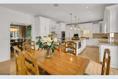 41 Chapin Ln, Bernards Township, NJ 07931 - Photo 9