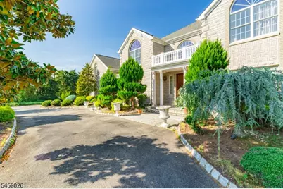 3 Topaz Ct, Marlboro Township, NJ 07746 - Photo 7