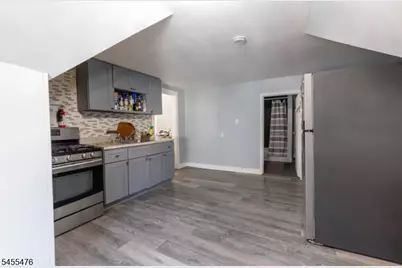 300 1st Ave, Elizabeth, NJ 07206 - Photo 3