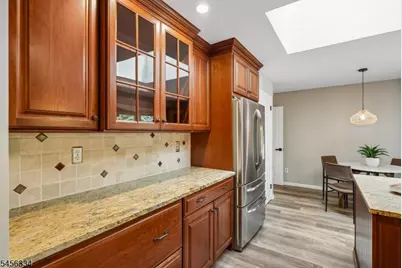14 Burlington Rd, Berkeley Heights Township, NJ 07974 - Photo 5