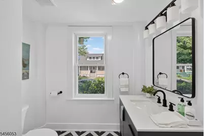 32 Fontaine Ave, Bloomfield, NJ 07003 - Photo 23