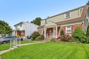 15-27 Parmelee Ave, Fair Lawn, NJ 07410 - Photo 3