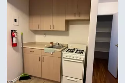 123 Milligan Pl #b, South Orange, NJ 07079 - Photo 3