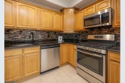 351 S Broad St #403, Elizabeth, NJ 07202 - Photo 5
