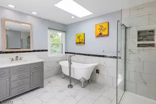 9 Chipwood Ln, North Brunswick Township, NJ 08902 - Photo 23