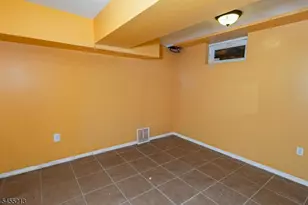 9 Chipwood Ln, North Brunswick Township, NJ 08902 - Photo 33