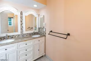 9 Chipwood Ln, North Brunswick Township, NJ 08902 - Photo 27