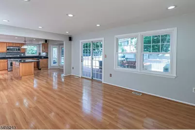 9 Chipwood Ln, North Brunswick Township, NJ 08902 - Photo 15