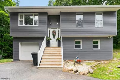 5 Lawrence Dr, Vernon, NJ 07422 - Photo 1