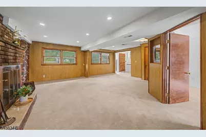 11 Dolly Dr, Parsippany, NJ 07054 - Photo 9