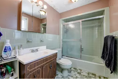2758 Larchmont Rd, Union Township, NJ 07083 - Photo 19