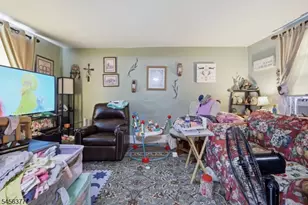 589 S Main St, Phillipsburg, NJ 08865 - Photo 9