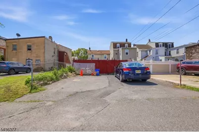 589 S Main St, Phillipsburg, NJ 08865 - Photo 25