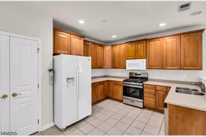 7110 Westover Way #7110, Franklin Township, NJ 08873 - Photo 21