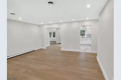 124 Northumberland Dr, Berkeley Township, NJ 08757 - Photo 13