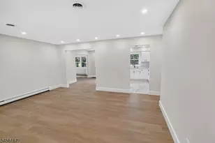 124 Northumberland Dr, Berkeley Township, NJ 08757 - Photo 13