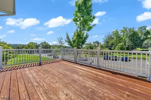 13 Hopatchung Rd, Hopatcong, NJ 07843 - Photo 9