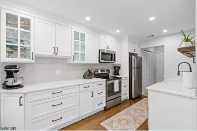 555 Riverside Ave #12, Rutherford, NJ 07070 - Photo 5