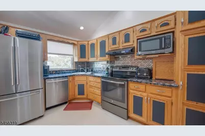 252 W Warren St, Washington Boro, NJ 07882 - Photo 13