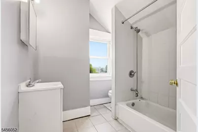 176 Hollywood Ave, East Orange, NJ 07018 - Photo 9