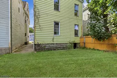 176 Hollywood Ave, East Orange, NJ 07018 - Photo 13